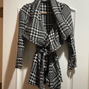 Black and white versatile jacket